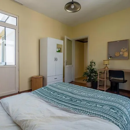 0033 - Besiktas, Central, Historical Flat شقة اسطنبول